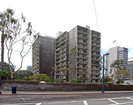 San Diego Square Apartments