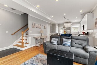51 Robey St in Boston, MA - Building Photo - Building Photo