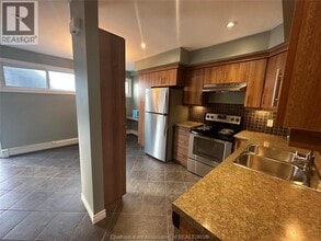 200 Emma St in Chatham, ON - Building Photo - Building Photo