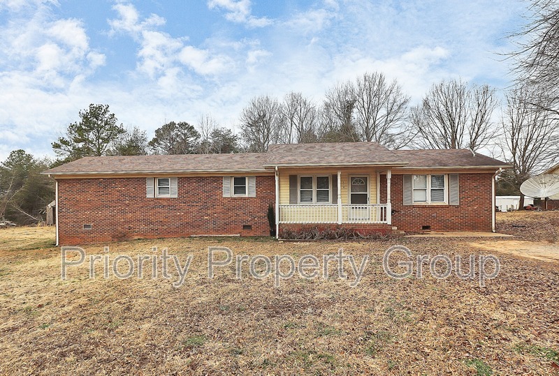 110 Maudie Ln in Shelby, NC - Building Photo