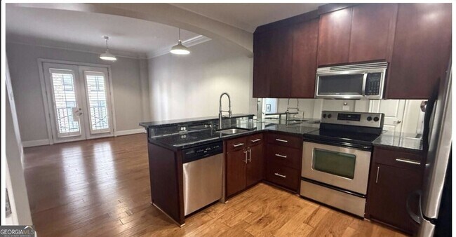 2277/2255 Peachtree Rd NE in Atlanta, GA - Building Photo - Building Photo