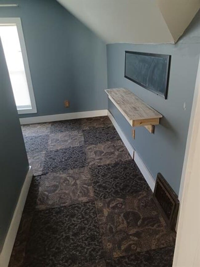 338 Hattie St in Marinette, WI - Building Photo - Building Photo