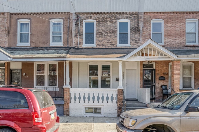 property at 1315 S 30th St