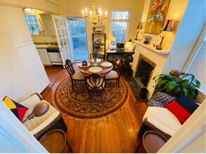 425 Price St in Savannah, GA - Building Photo - Building Photo