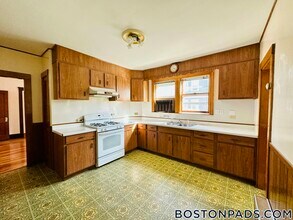 9 Roberts Rd-Unit -2 in Cambridge, MA - Building Photo - Building Photo