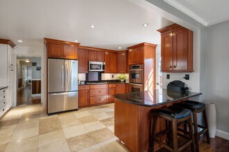 1042 Madison Ave in Livermore, CA - Building Photo - Building Photo