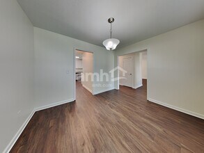 3801 Cranwell Ct in Greensboro, NC - Building Photo - Building Photo