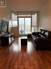 339 Rathburn Rd W in Mississauga, ON - Building Photo - Building Photo