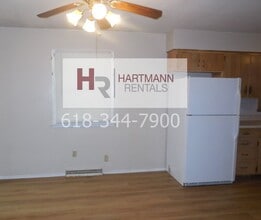 1302 Eileen St in Collinsville, IL - Building Photo - Building Photo