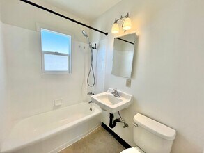 4626-4630 Newport Ave in San Diego, CA - Building Photo - Building Photo