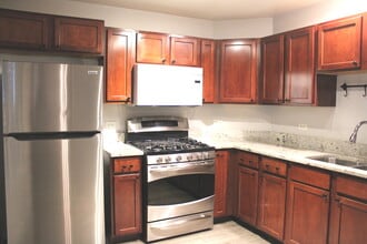 2219 Waterleaf Ct in Naperville, IL - Building Photo - Building Photo