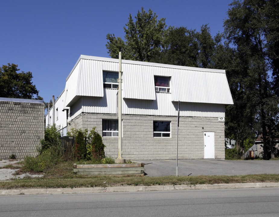 236 Tiffin St in Barrie, ON - Building Photo