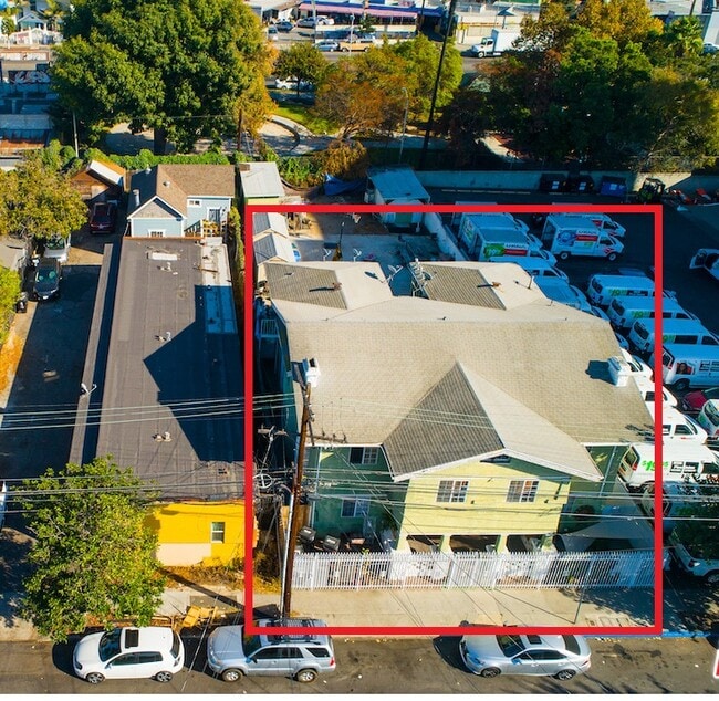property at 1824 1/2 Arapahoe S
