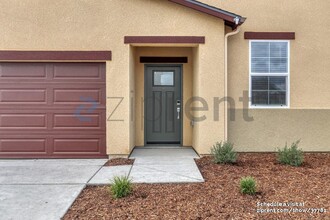 4628 Athena Dr in Merced, CA - Building Photo - Building Photo