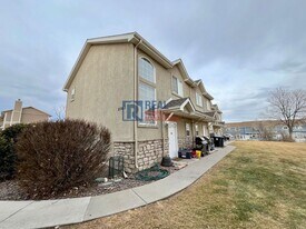 2263 Coronado Pkwy N in Thornton, CO - Building Photo