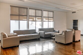 920 W 28th St in Los Angeles, CA - Building Photo - Building Photo