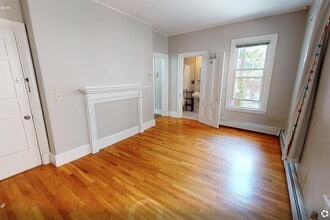 61 Dana St, Unit 2 in Cambridge, MA - Building Photo - Building Photo