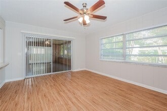 2517 Chapel Way in Tampa, FL - Building Photo - Building Photo