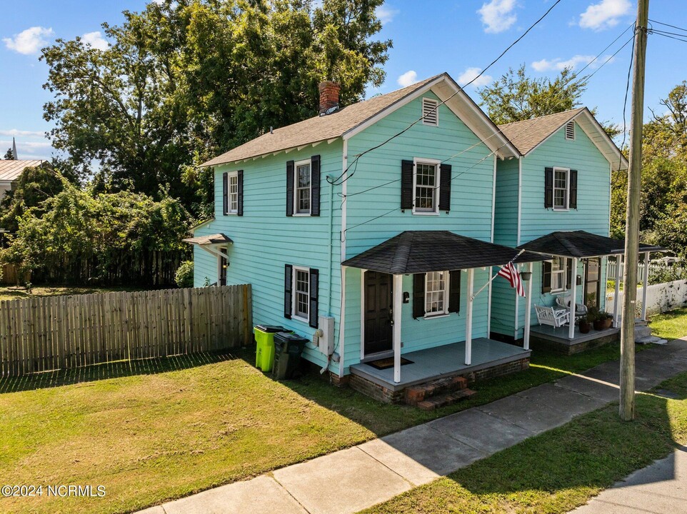 709 Queen St in New Bern, NC - Building Photo