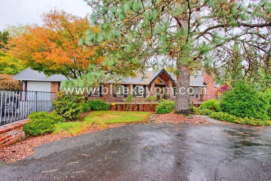 3412 S 10th Wy in Ridgefield, WA - Building Photo