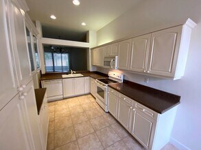 1427 Carlow Cir in Ormond Beach, FL - Building Photo - Building Photo