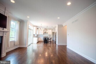 35 Hillside Rd in Princeton, NJ - Building Photo - Building Photo