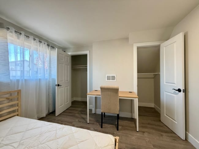 9989 Dodge Dr in Northglenn, CO - Foto de edificio - Building Photo