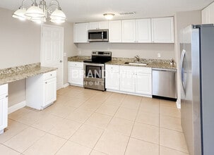 2412 Alden Trace Blvd W in Jacksonville, FL - Building Photo - Building Photo