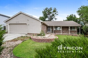 3719 S Walden St in Aurora, CO - Building Photo