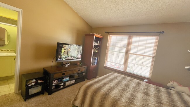 property at 4044 S Carson St