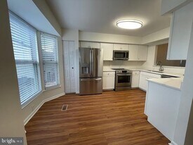 14767 London Ln in Bowie, MD - Building Photo