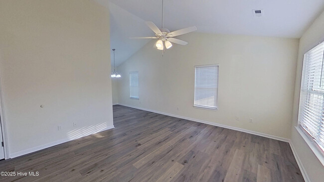 4264 Sunglow Dr in Wilmington, NC - Building Photo - Building Photo