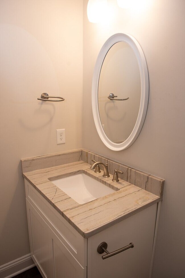 303 Witherspoon St in Princeton, NJ - Building Photo - Building Photo