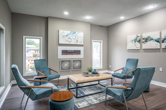 Bellevue at Pecan Grove in Richmond, TX - Foto de edificio - Interior Photo