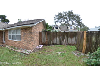 738 John Carroll Ln in Melbourne, FL - Building Photo - Building Photo