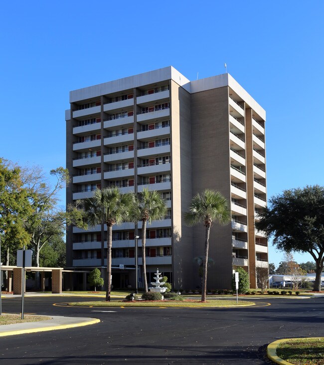 Twin Towers in Jacksonville, FL - Foto de edificio - Building Photo