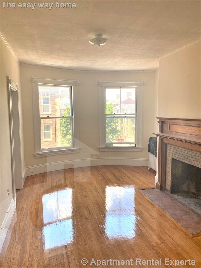 2 Ware St