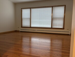 2611 W Logan Blvd, Unit 1S in Chicago, IL - Foto de edificio - Building Photo