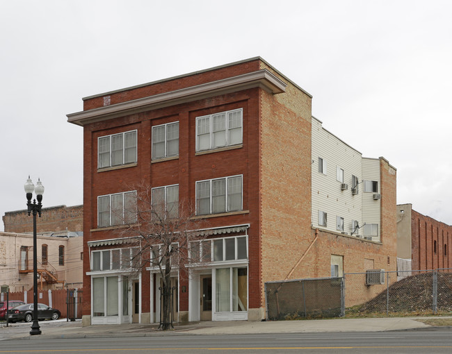 Royal Hotel Apartments in Ogden, UT - Building Photo - Building Photo