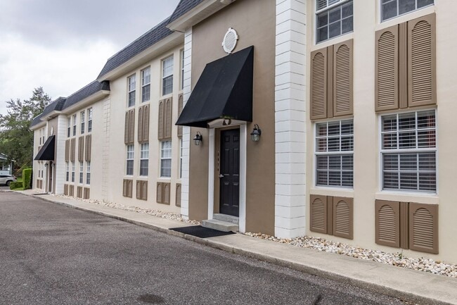property at 317 E Amelia St