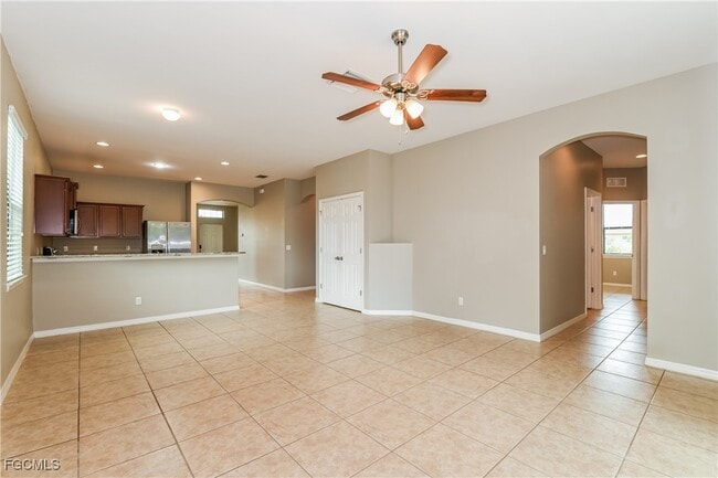 3724 SW 12th Ave in Cape Coral, FL - Building Photo - Building Photo