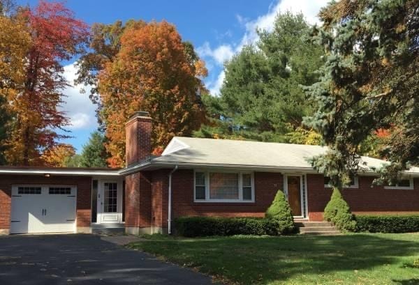 25 Lexton Dr in Farmington, CT - Foto de edificio