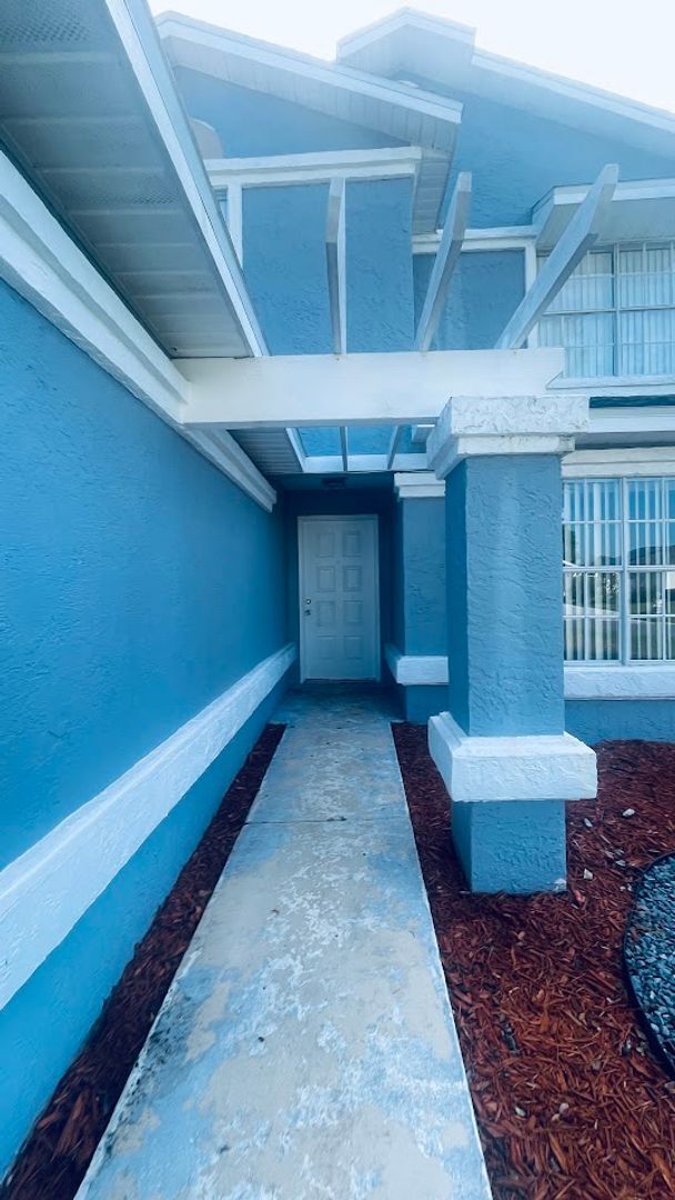 property at 202 Coral Reef Cir