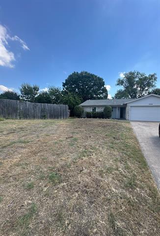 2804 Springlake Ct in Irving, TX - Foto de edificio