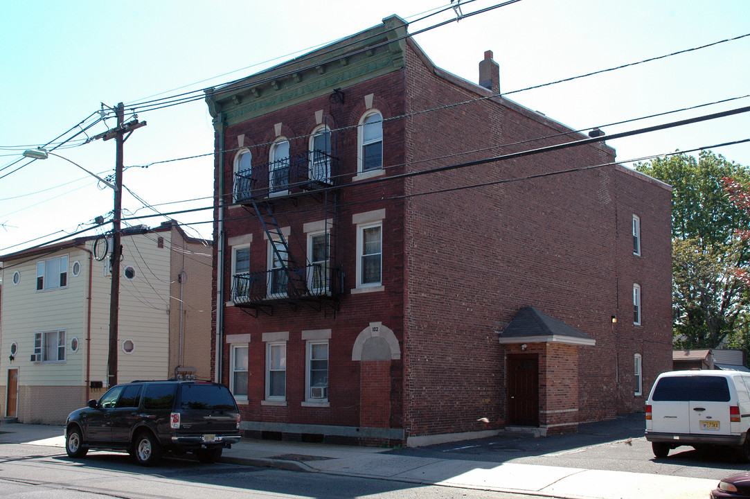 100 Lanza Ave in Garfield, NJ - Foto de edificio