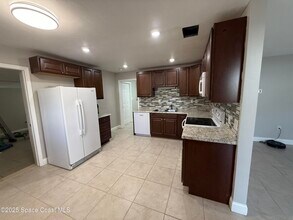 4303 Yorkshire Dr in Melbourne, FL - Building Photo - Building Photo