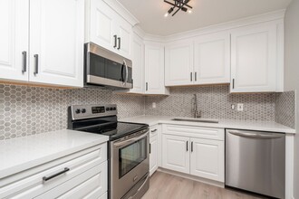844 E Echo Ln in Phoenix, AZ - Building Photo - Building Photo