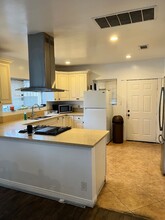 5145 Arlington Ave in Los Angeles, CA - Building Photo - Building Photo