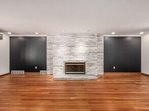 2663 Charing Rd in Columbus, OH - Building Photo - Building Photo