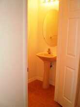 7452 Bristol Cir in Naples, FL - Building Photo - Building Photo